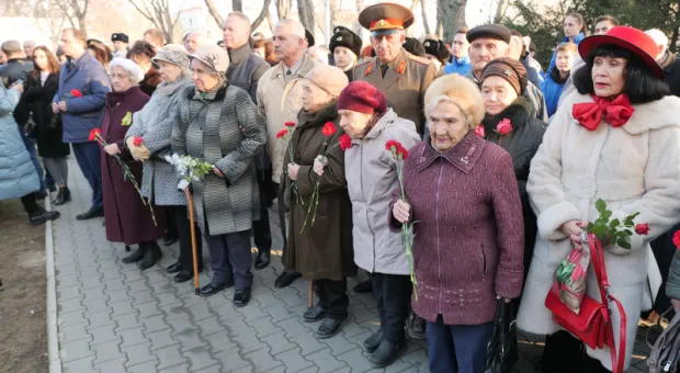 В Севастополе наградили переживших блокаду Ленинграда