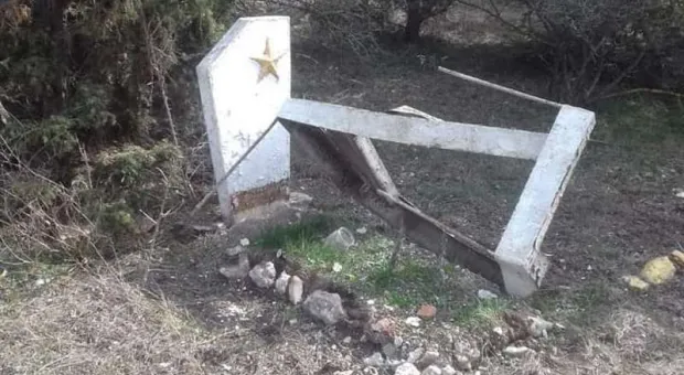 Под Севастополем разгромили могилу неизвестного солдата
