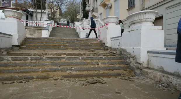 В Севастополе переделывают Таврическую лестницу 