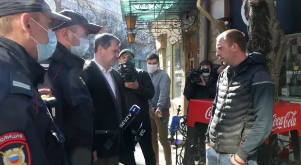 Новости Севастополя - «Долбанулись!», или Как экс-губернатор Севастополя хулиганил в Ижевске