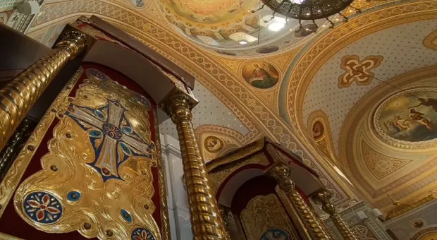 В храмах Севастополя без прихожан прошли пасхальные богослужения