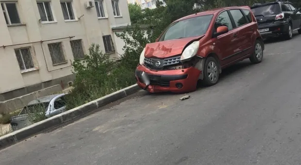 В Севастополе новый асфальт мог стать причиной аварии