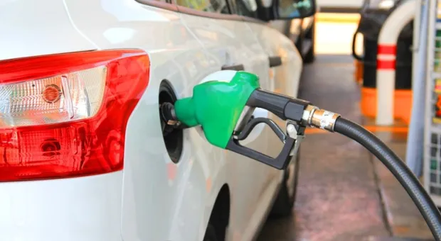 В Крыму рост цен на бензин объяснили обычным жлобством