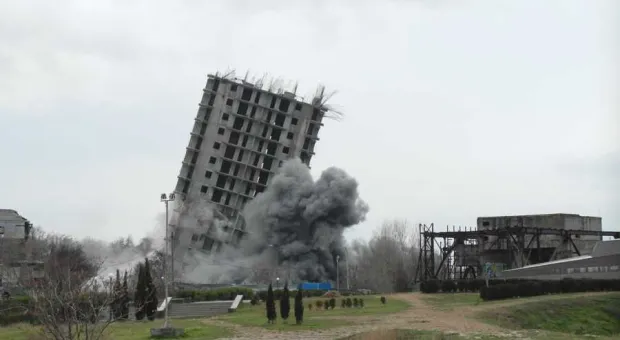 Власти Севастополя изымут участок под снесенной 16-этажкой на Хрустальном