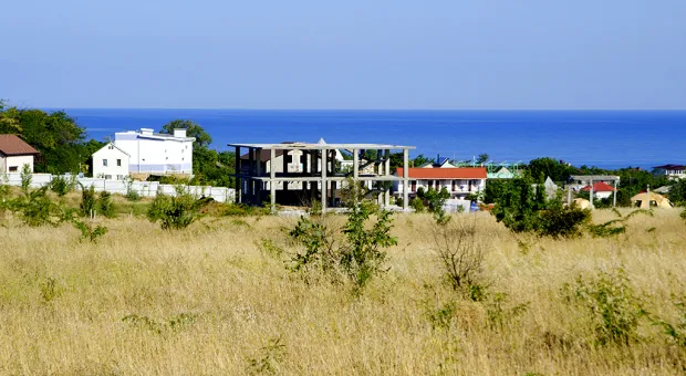 Годная лаванда: побережье Севастополя застраивают «новым шанхаем»