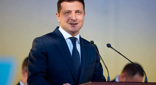 Зеленский заявил об отсутствии «юридического фундамента» всеукраинского опроса