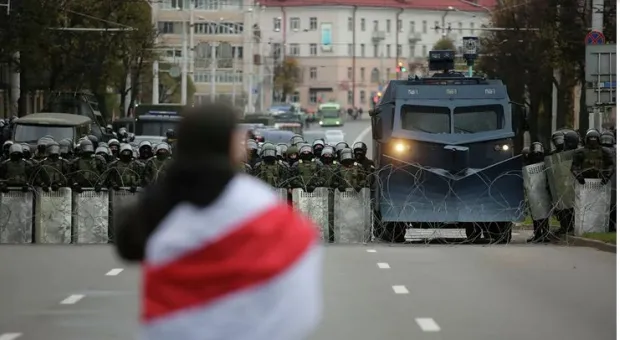 Милиция применила светошумовые гранаты на акции в Минске