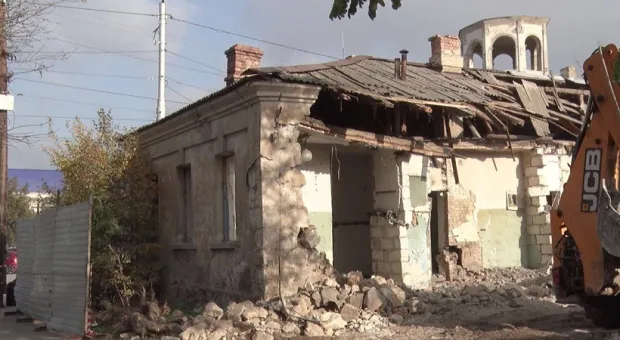 Старый дом в Севастополе снесли в годовщину расстрела его хозяина