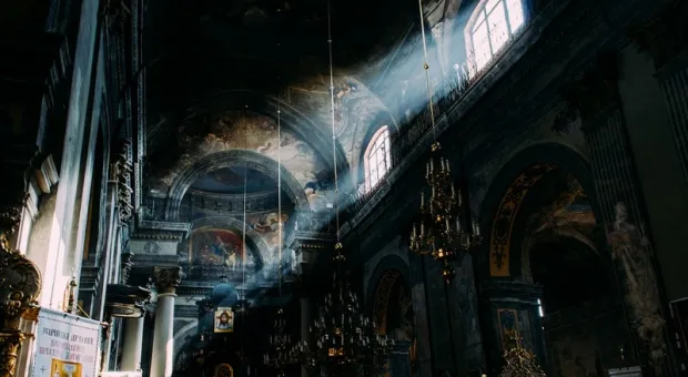 Новости Крыма - Через столицу Крыма снова течет «молочная» река