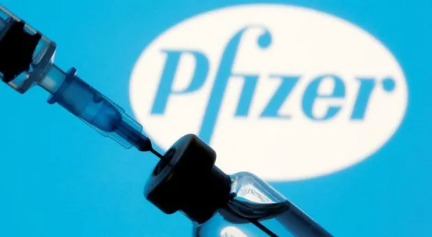 Власти исключили возможность привиться вакциной Pfizer в России