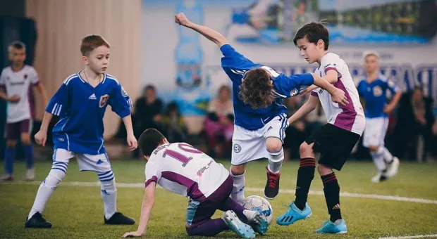 УЕФА просят разрешить юным футболистам из Крыма выступать в России