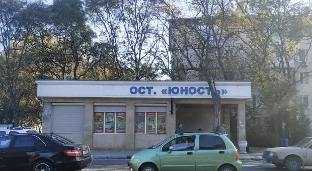 Каждый третий остановочный павильон в Севастополе требует ремонта или замены