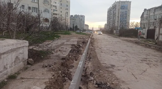 Жителей улицы Маячная в Севастополе вытащат из грязи