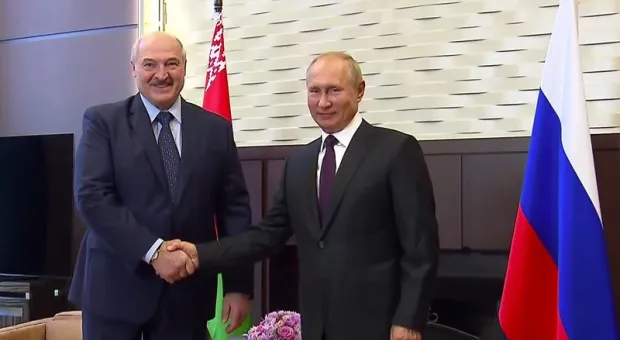 Лукашенко едет в Россию за кредитом в три миллиарда долларов