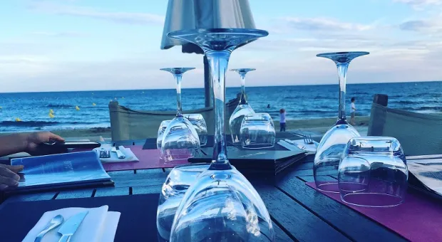 Крымские рестораны незаконно вышли в море