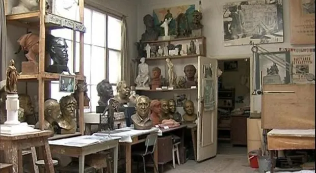 Суд не дал выселить музей Чижа из мастерской скульптора