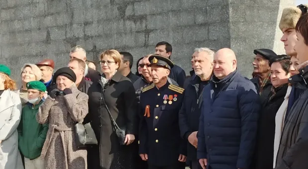 «Ничего не забыть и не перепутать»: на «35-й батарее» в Севастополе встретились друзья и соратники