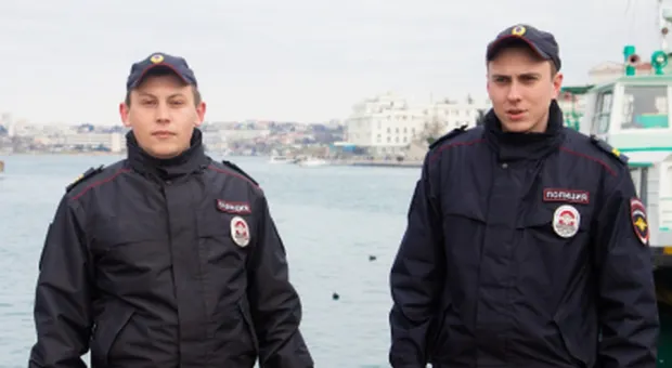 Севастопольские полицейские спасли тонувшего в Артбухте белоруса