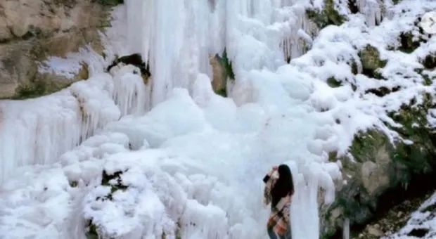 Крымские ледопады стали точкой притяжения туристов