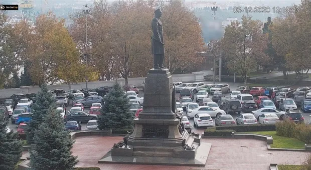 Опять парковки: Депутаты Севастополя отклонили инициативу чиновников