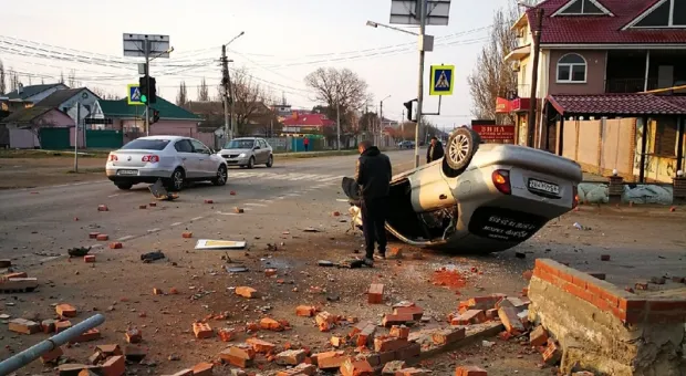 В Крыму пьяный таксист устроил шоу с кульбитом