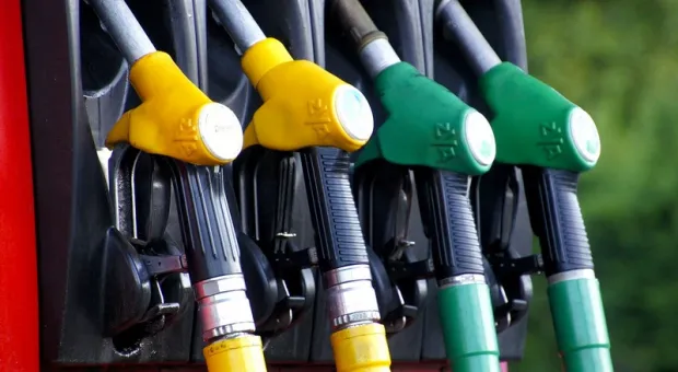 Цена бензина в России побила исторический рекорд