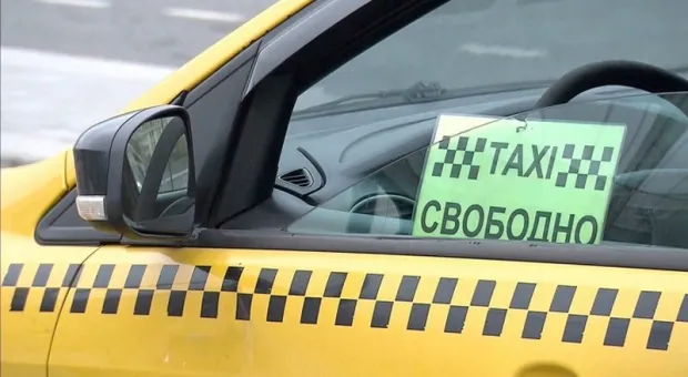 Таксист откусил пассажирке палец после ссоры с её мужем
