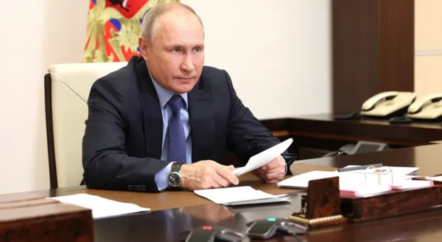 Путин пообещал «выбить зубы» всем желающим что-то откусить от России
