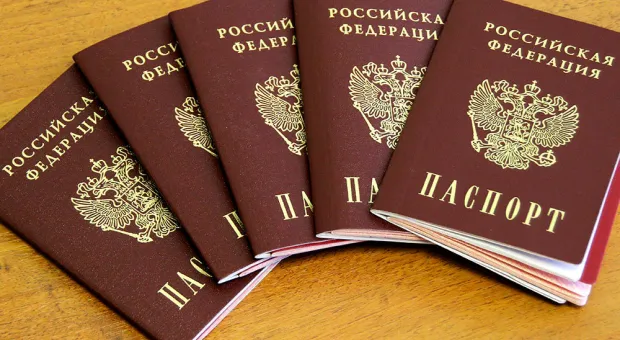 Части севастопольцев выдали недействительные паспорта 