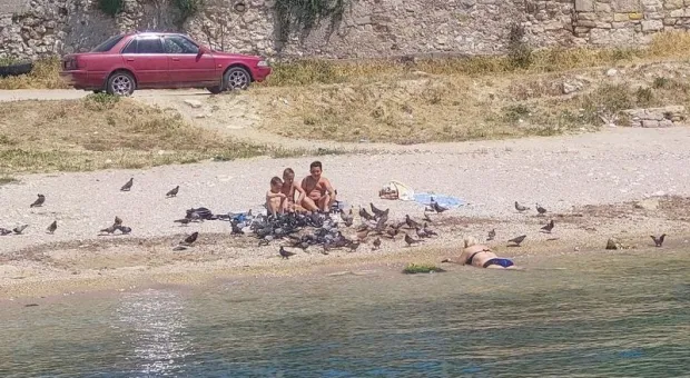 Крымские пляжи станут комфортными через две недели