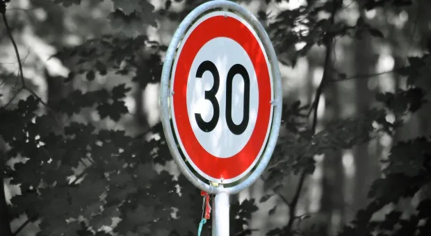 В Севастополе оценили возможность снижения до 30 км/ч скорости на дорогах