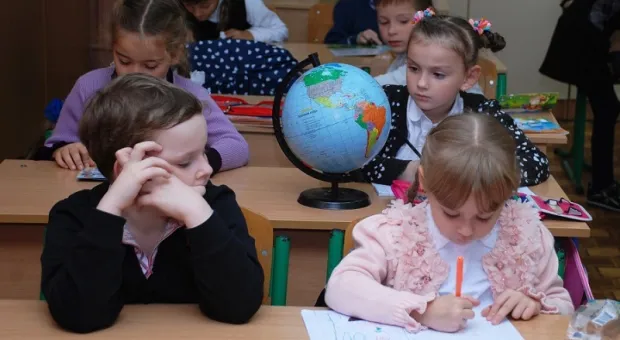 Назван срок выплаты 10 тыс. рублей от Путина семьям с детьми