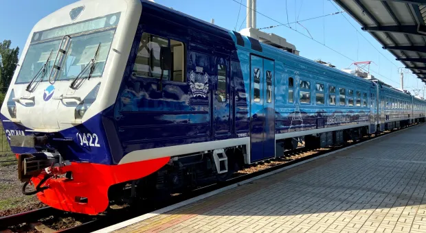 Между Севастополем и Симферополем начал ходить тематический поезд «Две столицы» 