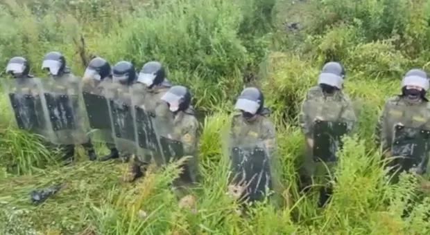 Белоруссию обвинили в провокации на границе. Видео