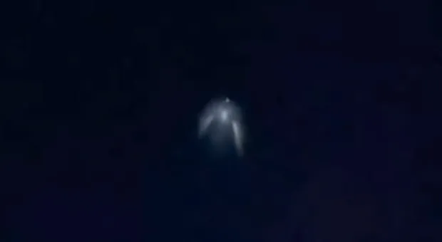 В небе заметили НЛО, которое было не тем, чем казалось. Видео