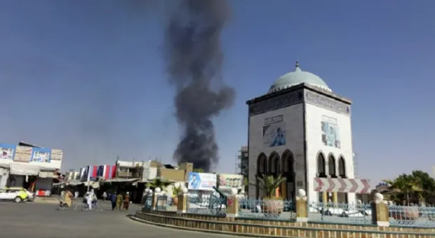 Смертники подорвали себя в мечети, десятки человек погибли
