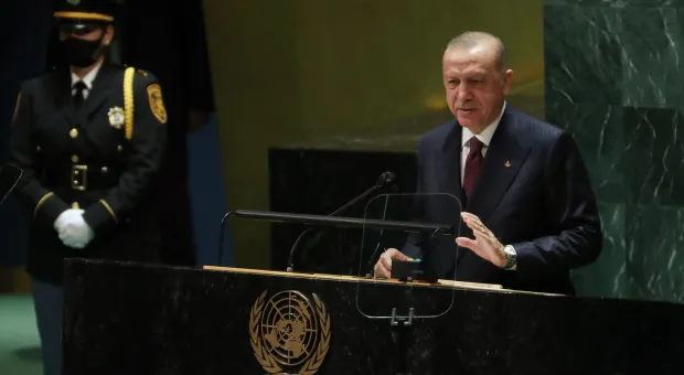 Эрдоган заявил о высылке послов десяти стран