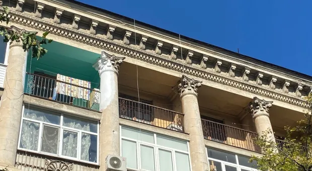 «Царь-балкон» и баня на крыше: гоголевский кошмар Севастополя 