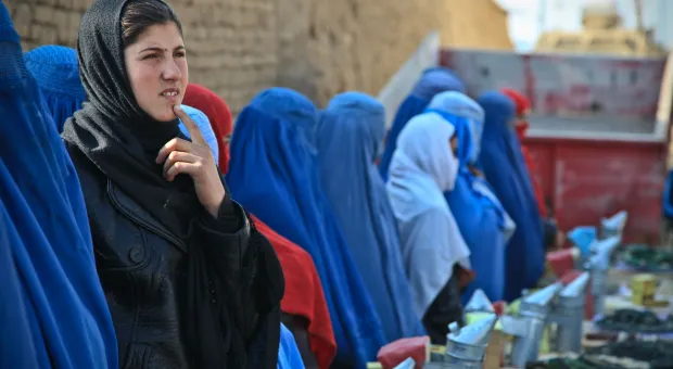 В Афганистане мужчина продал 130 женщин 