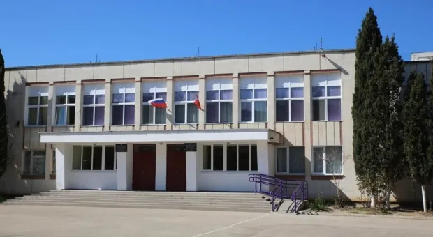 Ученица 4-го класса в Севастополе принесла в школу нож для защиты от одноклассников