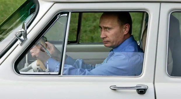 «Неприятно говорить, но…»: Путин признался, кем приходилось работать в 90-е