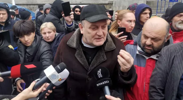 Противники Саакашвили намерены голодать «правильнее». Видео