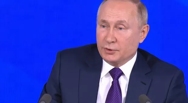 Путин пообещал секретным способом улучшить мобильную связь в Крыму