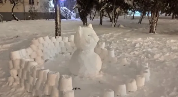 СевСети #1392: Зловонный подвал, сияющий город и лучший снеговик Севастополя