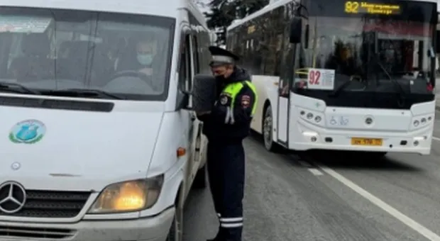 Почти 30 водителей автобусов Севастополя нарушают ПДД