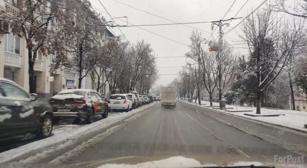 Ледяной апокалипсис Севастополя: почему коммунальные службы опять не справились?