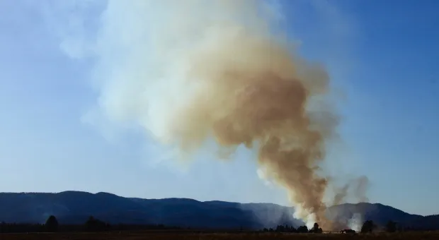 Севастопольцев напугали столбы дыма над городом