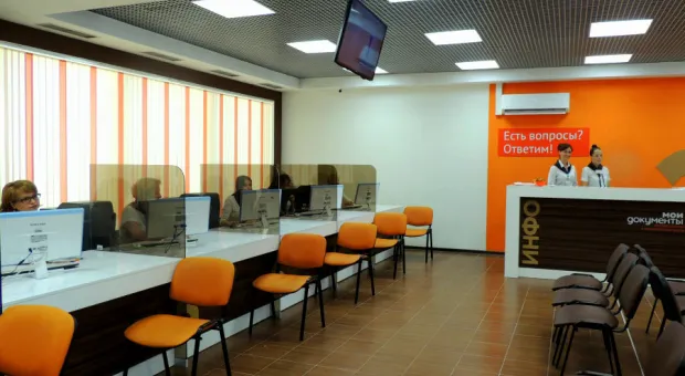 Новости Севастополя - ЧФ опубликовал полное видео прибытия в Севастополь «погибших» на Змеином украинцев 