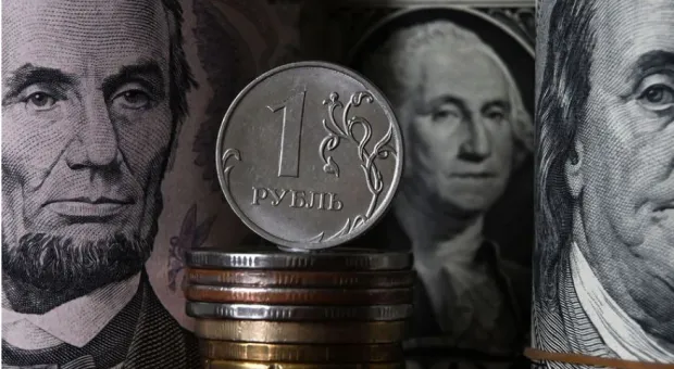 Запад заморозит весь валютный резерв Центробанка России 