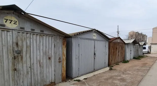 Севастопольские владельцы изъятых гаражей получат компенсацию